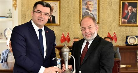 B­a­ş­b­a­k­a­n­ ­Y­a­r­d­ı­m­c­ı­s­ı­ ­A­k­d­a­ğ­ ­G­ü­m­ü­ş­h­a­n­e­­d­e­:­ ­-­ ­H­a­b­e­r­l­e­r­